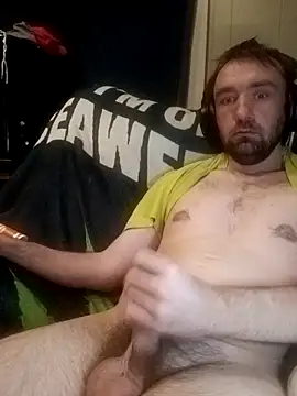 Snapshot of ShadowyTube chatting on April 2026 07:31:01 AM ShadowyTube online show from April 2026 07:31:01 AM