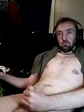Snapshot of ShadowyTube chatting on May 2026 02:05:01 AM ShadowyTube online show from May 2026 02:05:01 AM