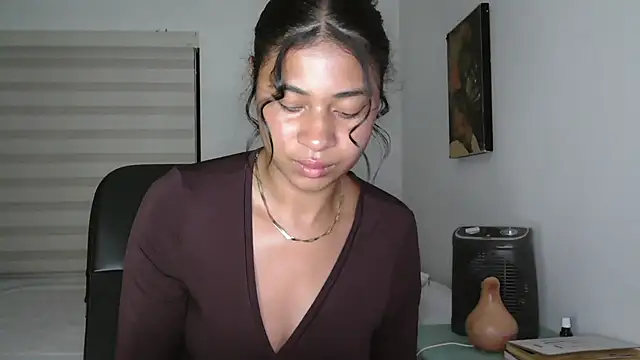 Snapshot of dark_enchantress_ chatting on July 2026 03:23:01 AM dark enchantress online show from July 2026 03:23:01 AM