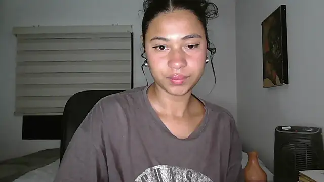 Snapshot of dark_enchantress_ chatting on July 2026 02:49:02 AM dark enchantress online show from July 2026 02:49:02 AM