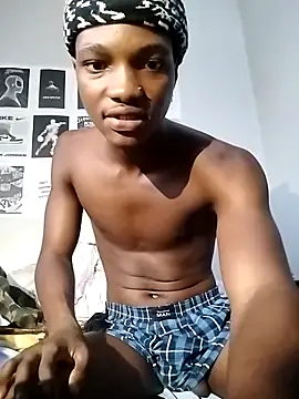 Snapshot of Lue3333 chatting on March 2026 04:28:02 AM Lue3333 online show from March 2026 04:28:02 AM