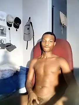 Snapshot of Lue3333 chatting on April 2026 01:56:01 AM Lue3333 online show from April 2026 01:56:01 AM