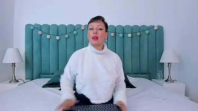 marianaaguii online show from January 2025 12:21:01 PM