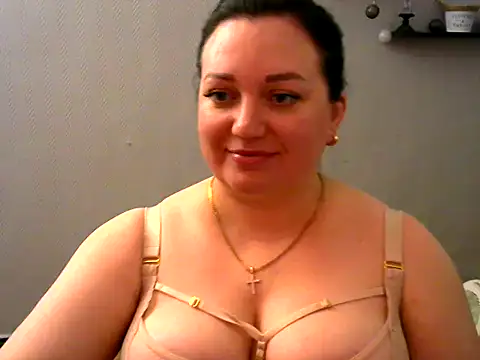 AmanaGi online show from February 2025 12:28:01 PM