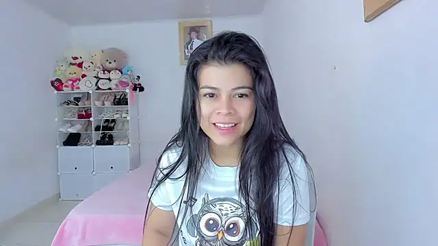 sweetnia online show from November 2025 03:05:01 PM