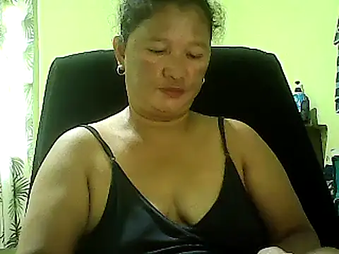 Snapshot of hott_scarlett chatting on March 2025 12:00:01 AM hott scarlett online show from March 2025 12:00:01 AM