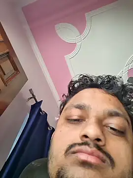 Snapshot of limtguys chatting on November 2025 06:12:01 AM limtguys online show from November 2025 06:12:01 AM