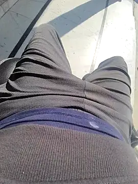 Snapshot of limtguys chatting on November 2025 05:02:01 AM limtguys online show from November 2025 05:02:01 AM