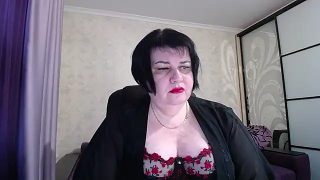 JuicyLady Di online show from December 2025 05:57:01 AM