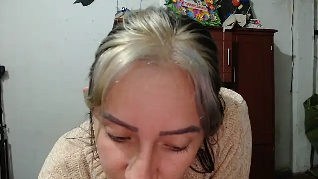 DeepAnal07 online show from December 2025 04:07:02 AM