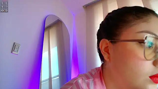 Pleasure Vibes23 online show from November 2025 11:10:01 AM