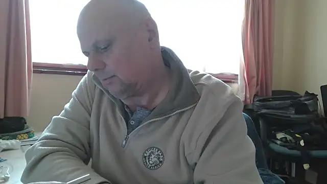 Snapshot of DaddyCumBumZA chatting on September 2025 11:45:02 AM DaddyCumBumZA online show from September 2025 11:45:02 AM