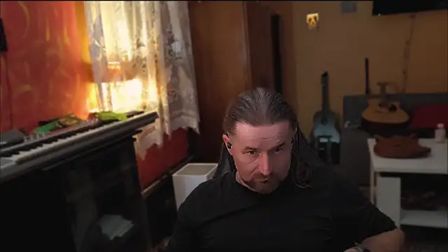 Mosiadz1975 online show from March 2025 11:24:02 PM