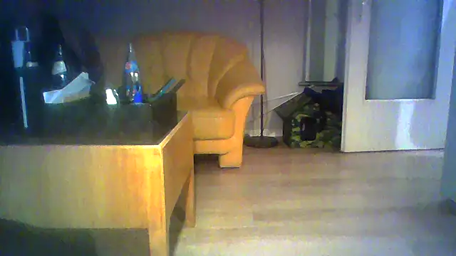 Hotwerner666 online show from April 2026 04:45:02 AM