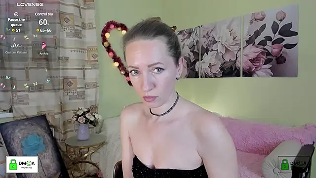 Queenymel online show from January 2025 04:06:01 PM