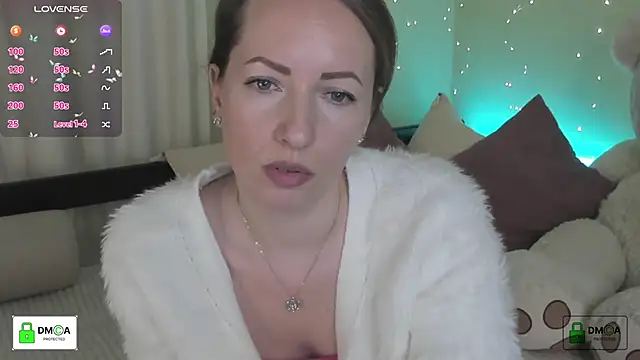 Queenymel online show from February 2026 02:58:02 PM