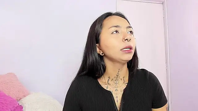 miss soffi  online show from September 2025 12:21:02 PM