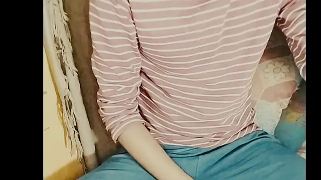 Snapshot of vampynik chatting on November 2025 10:26:01 AM vampynik online show from November 2025 10:26:01 AM