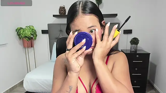 Snapshot of isabella_florez chatting on January 2025 12:22:01 PM isabella florez online show from January 2025 12:22:01 PM