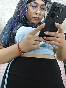 Hana    online show from April 2026 09:29:02 PM