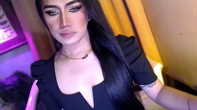 Felina felicia online show from April 2026 05:52:02 PM