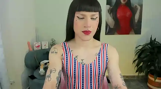 Snapshot of queenramoona-hot chatting on January 2025 09:30:02 PM queenramoona-hot online show from January 2025 09:30:02 PM