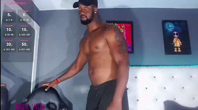 blackdrey18 online show from December 2024 01:33:01 PM