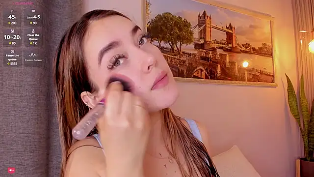 Assh lee  online show from February 2025 12:34:01 PM