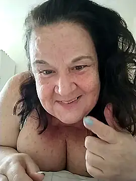 Yaya Mineira online show from October 2025 05:57:01 PM