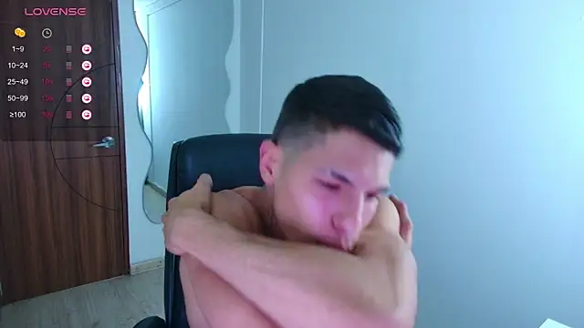 Snapshot of harrisoncuper chatting on March 2026 11:20:01 PM harrisoncuper online show from March 2026 11:20:01 PM