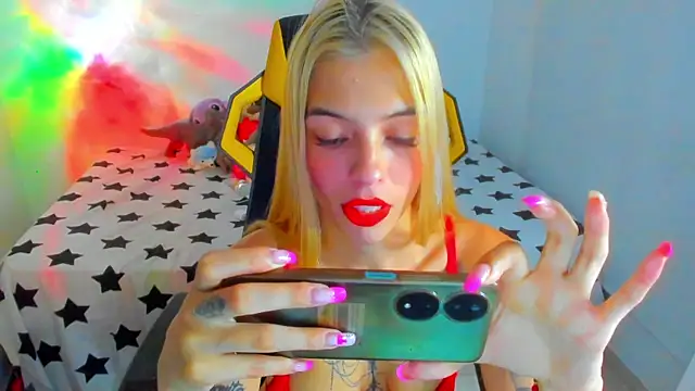 Snapshot of barbiee_05 chatting on March 2026 11:30:02 PM barbiee 05 online show from March 2026 11:30:02 PM