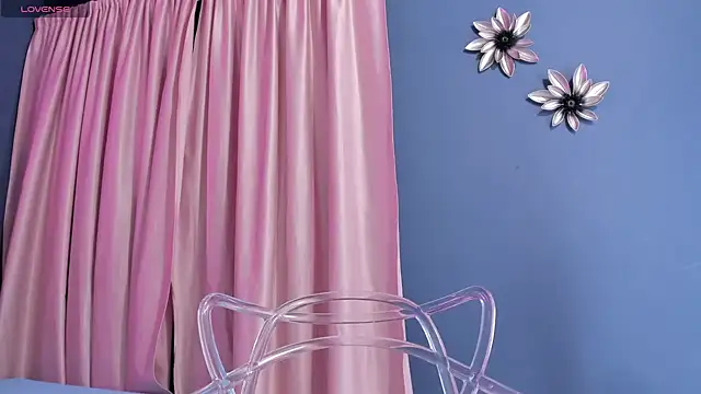 Snapshot of _Valeria_Brown chatting on December 2024 01:24:01 AM  Valeria Brown online show from December 2024 01:24:01 AM