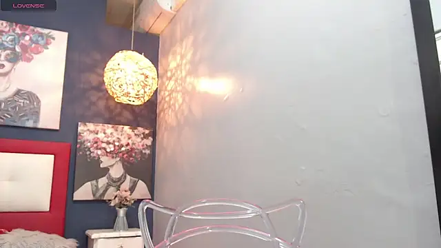 Snapshot of _Valeria_Brown chatting on January 2025 08:31:02 PM  Valeria Brown online show from January 2025 08:31:02 PM