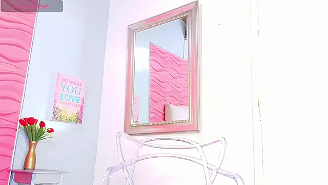 Snapshot of _Valeria_Brown chatting on March 2025 12:22:02 AM  Valeria Brown online show from March 2025 12:22:02 AM