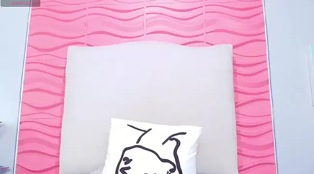 Snapshot of _Valeria_Brown chatting on March 2025 01:52:02 AM  Valeria Brown online show from March 2025 01:52:02 AM