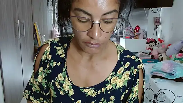 kateleyagrey online show from December 2024 02:17:02 PM