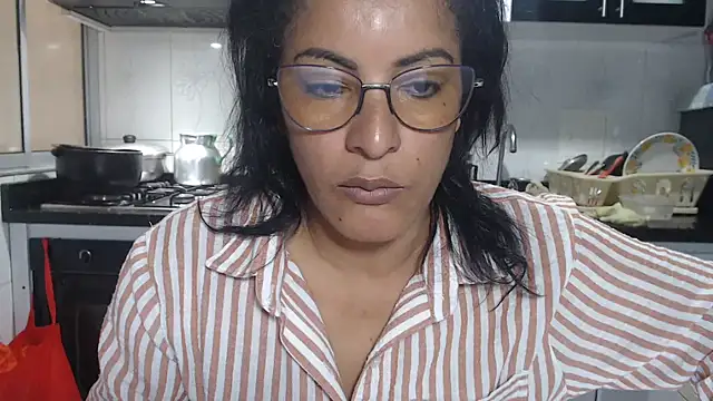 kateleyagrey online show from October 2025 06:27:02 PM