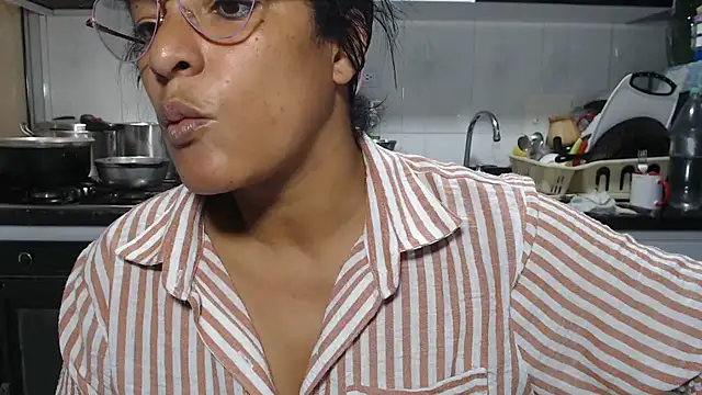 kateleyagrey online show from February 2026 09:13:01 PM