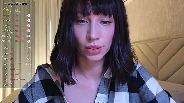 Alice Wonders online show from November 2025 06:14:02 AM