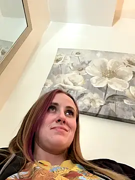 Snapshot of ClumsyLink chatting on January 2026 04:04:01 AM ClumsyLink online show from January 2026 04:04:01 AM