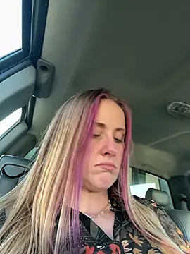 Snapshot of ClumsyLink chatting on January 2026 11:54:02 PM ClumsyLink online show from January 2026 11:54:02 PM