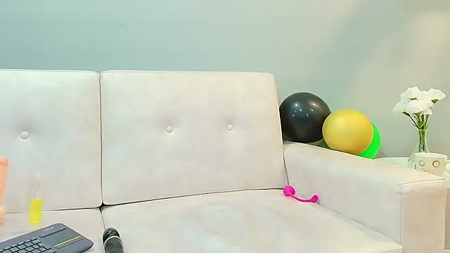 Savvanahh online show from March 2025 05:59:02 PM