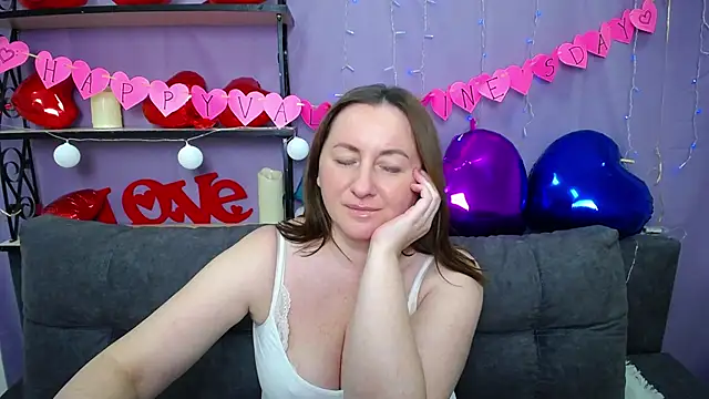 Abby Taylorr online show from February 2025 01:38:01 PM