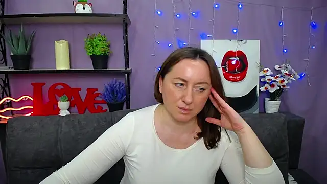 Abby Taylorr online show from March 2025 01:18:01 PM