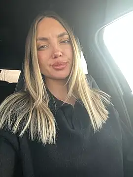 Snapshot of AngelinaMoore chatting on February 2025 10:55:01 AM AngelinaMoore online show from February 2025 10:55:01 AM