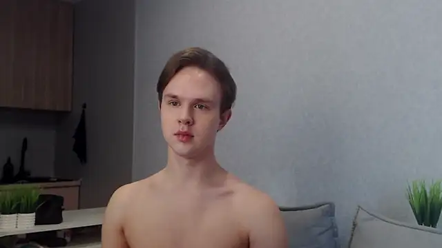 Snapshot of MartinMendez chatting on March 2026 10:42:01 AM MartinMendez online show from March 2026 10:42:01 AM