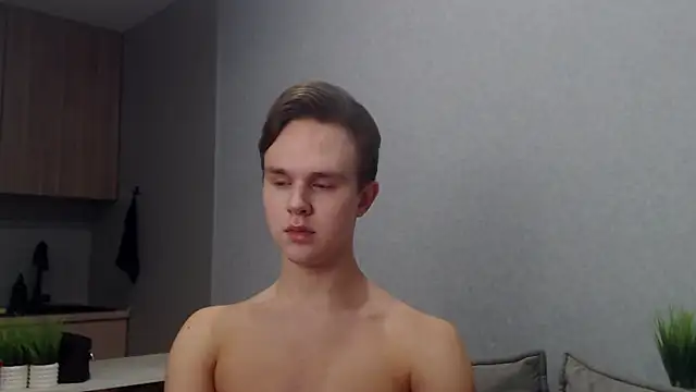 Snapshot of MartinMendez chatting on April 2026 12:35:02 PM MartinMendez online show from April 2026 12:35:02 PM