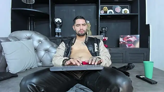 matteosantos online show from November 2025 11:53:01 AM