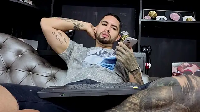 matteosantos online show from December 2025 10:33:01 AM