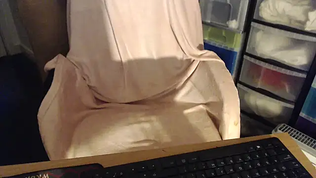 Snapshot of fulloferotic chatting on December 2024 08:50:01 PM fulloferotic online show from December 2024 08:50:01 PM